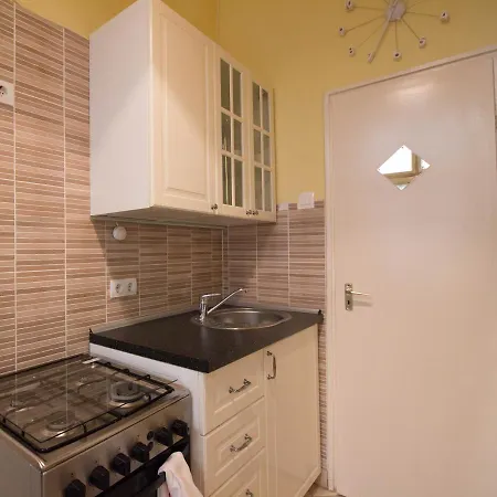 Standard By Hi5 - Sofie's * Budapest